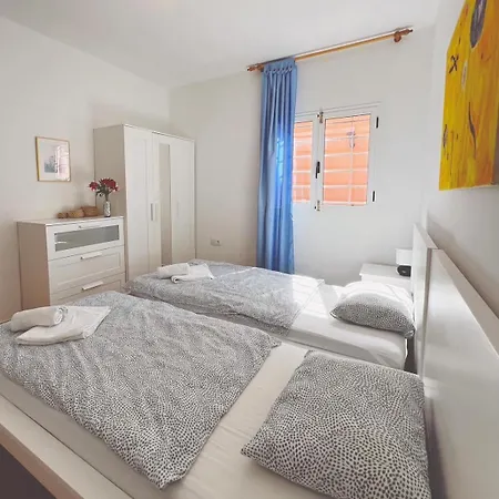 Familia Apartament